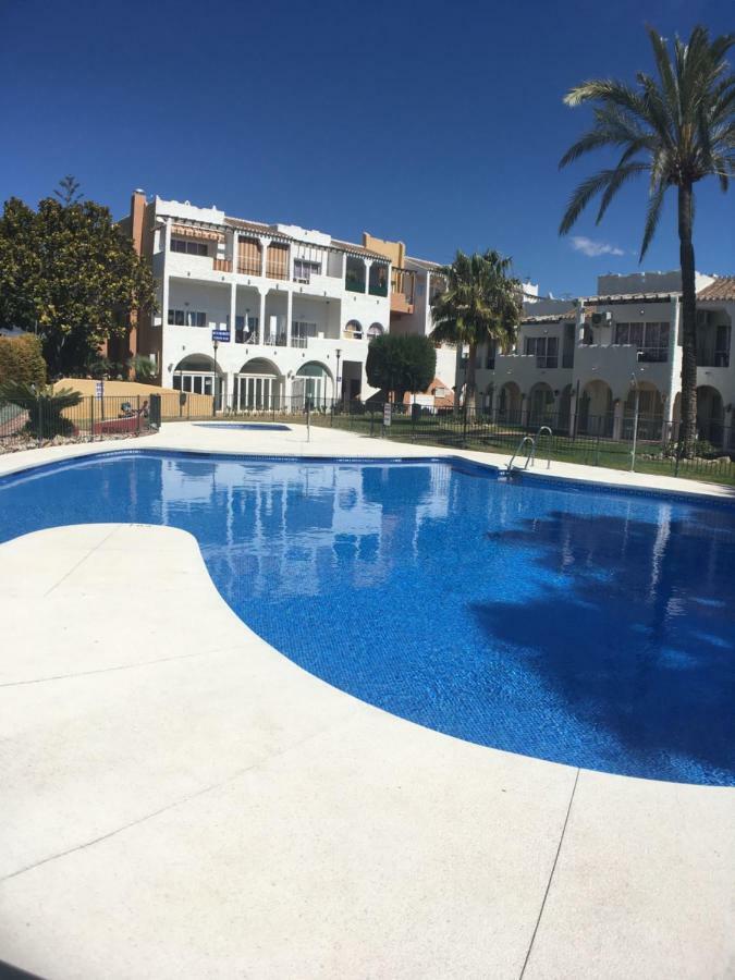Rio Marina Apartment Нерха Екстер'єр фото