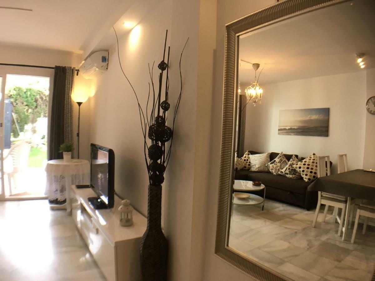 Rio Marina Apartment Нерха Екстер'єр фото